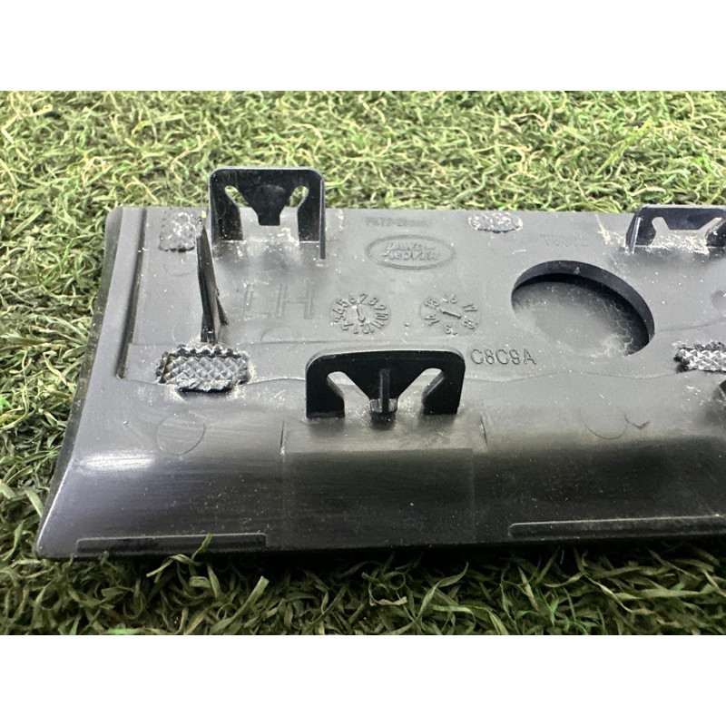 Молдинг крила (кузов и элементы) LAND ROVER Discovery Sport L550 2016 2.0 LR058538