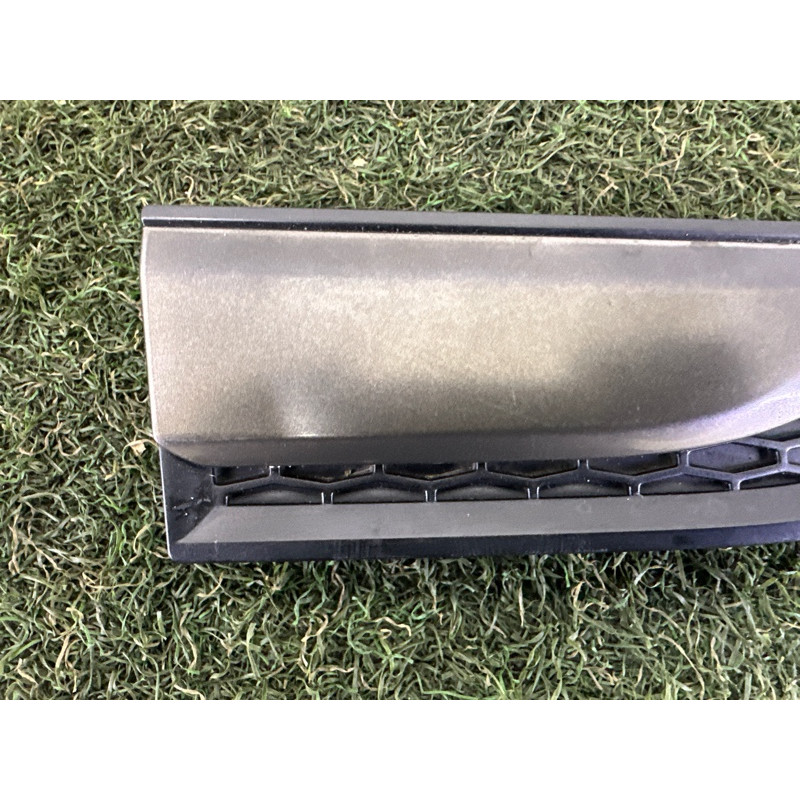 Молдинг крила (кузов и элементы) LAND ROVER Discovery Sport L550 2016 2.0 LR058535