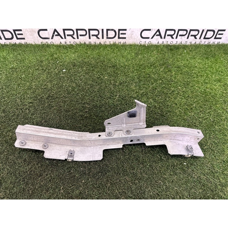 Кронштейн фары (кузов и элементы) BMW X5 F15 2015 3.0 51647294491