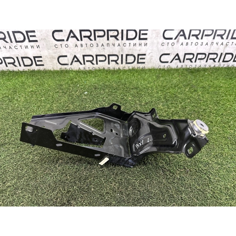 Кронштейн фары (кузов и элементы) BMW X1 F48 2016 2.0 51647342501