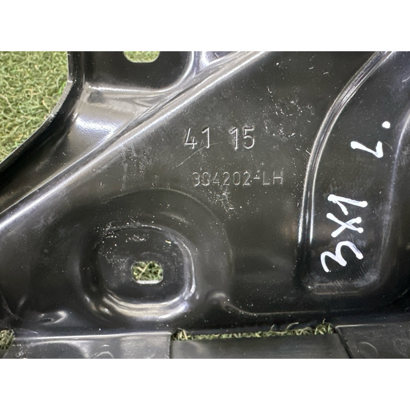 Кронштейн фары (кузов и элементы) BMW X1 F48 2016 2.0 51647342501