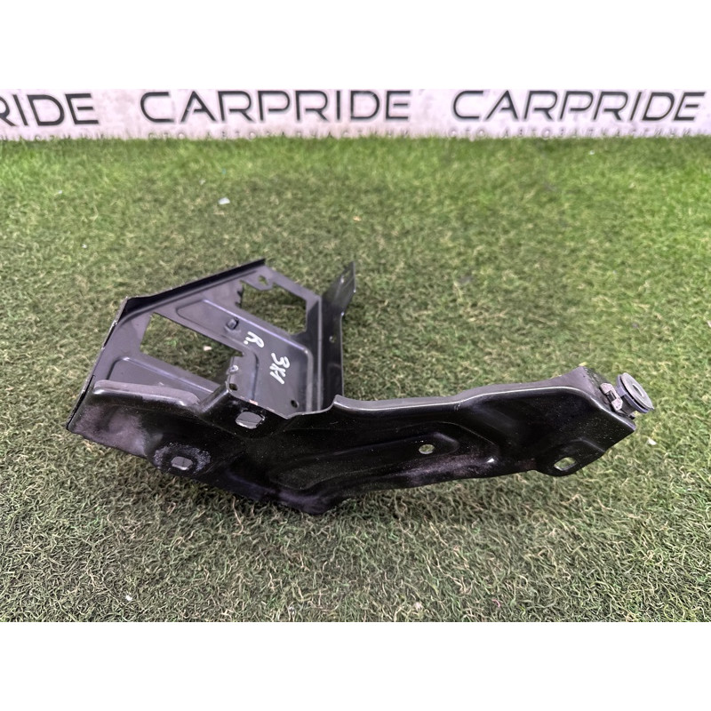 Кронштейн фары (кузов и элементы) BMW X1 F48 2016 2.0 51647342502