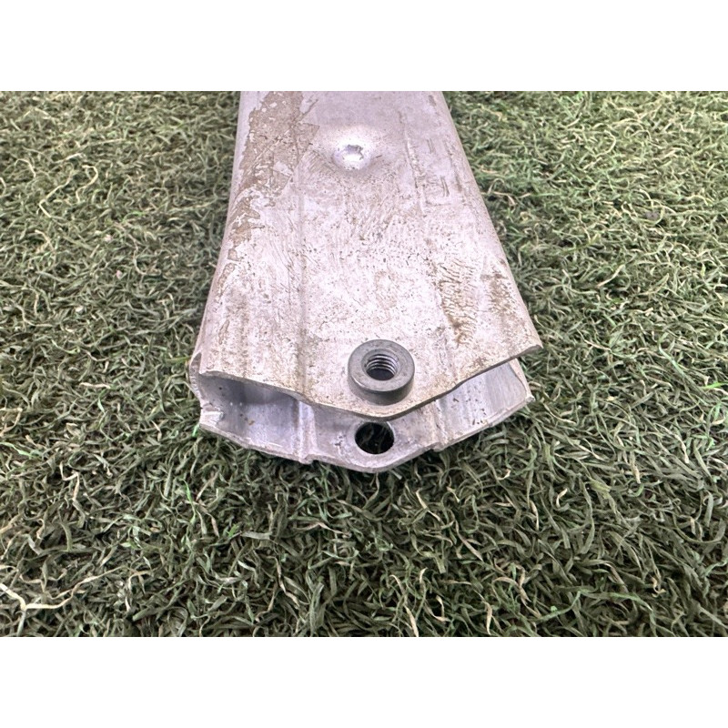 Кронштейн посилювача бампера (скло та дзеркала) BMW X1 F48 2016 2.0 51117374790