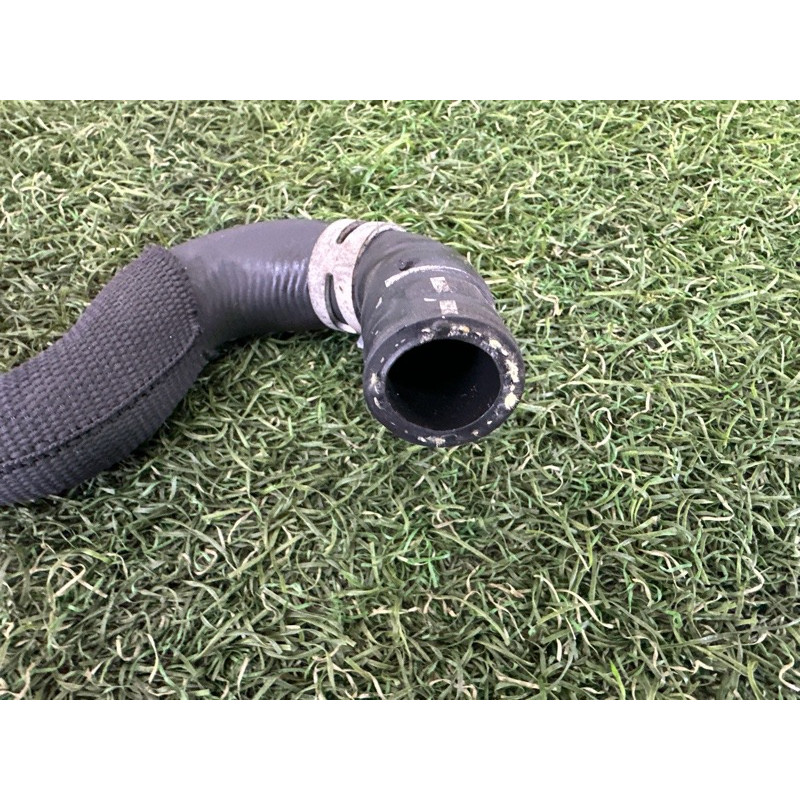 Патрубок (система охлаждения) LAND ROVER Range Rover L405 2014 5.0 LR034625