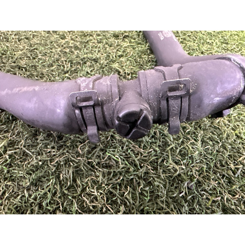 Шланг (система охлаждения) LAND ROVER Range Rover L405 2014 5.0 LR036545