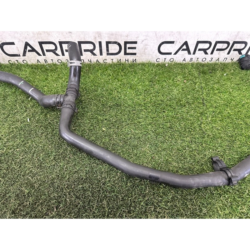 Патрубок (система охлаждения) LAND ROVER Range Rover L405 2014 5.0 LR034628