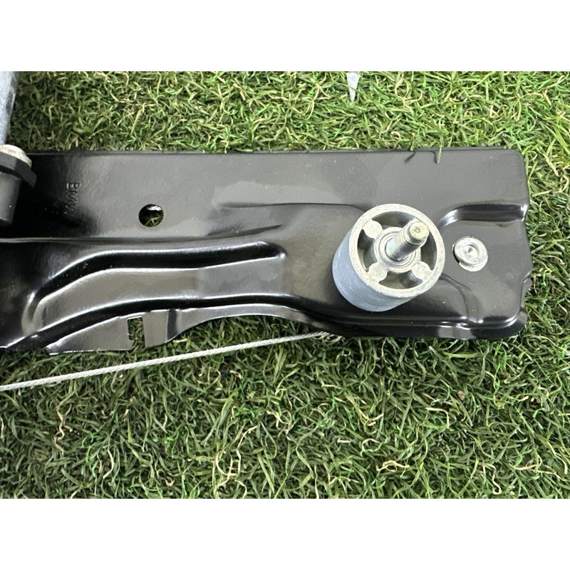 Механизм стеклоподъемника с мотором (кузов и элементы) BMW X1 F48 2018 2.0 51357490199