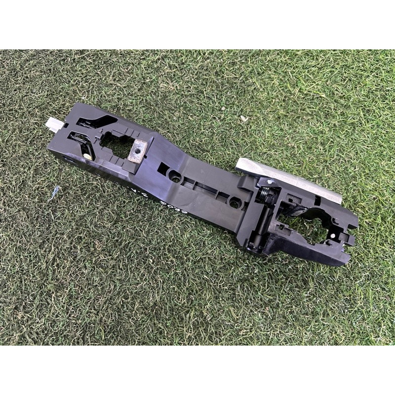 Кронштейн ручки двери (кузов и элементы) Nissan Rogue T33 2022 1.5 826116RR0A