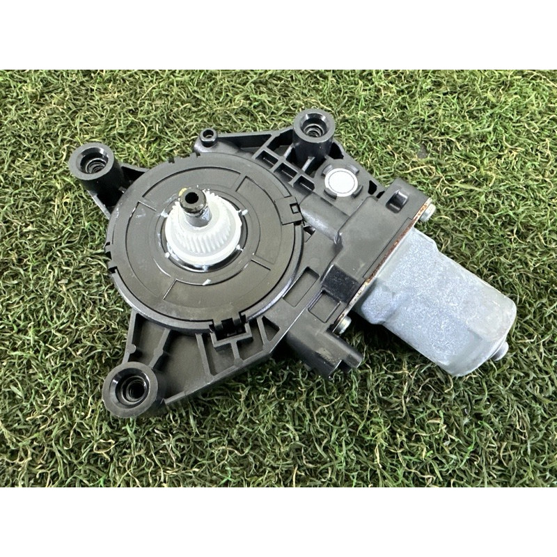 Мотор склопідйомника (електрика) Nissan Rogue T33 2021 2.5 807316RA0A