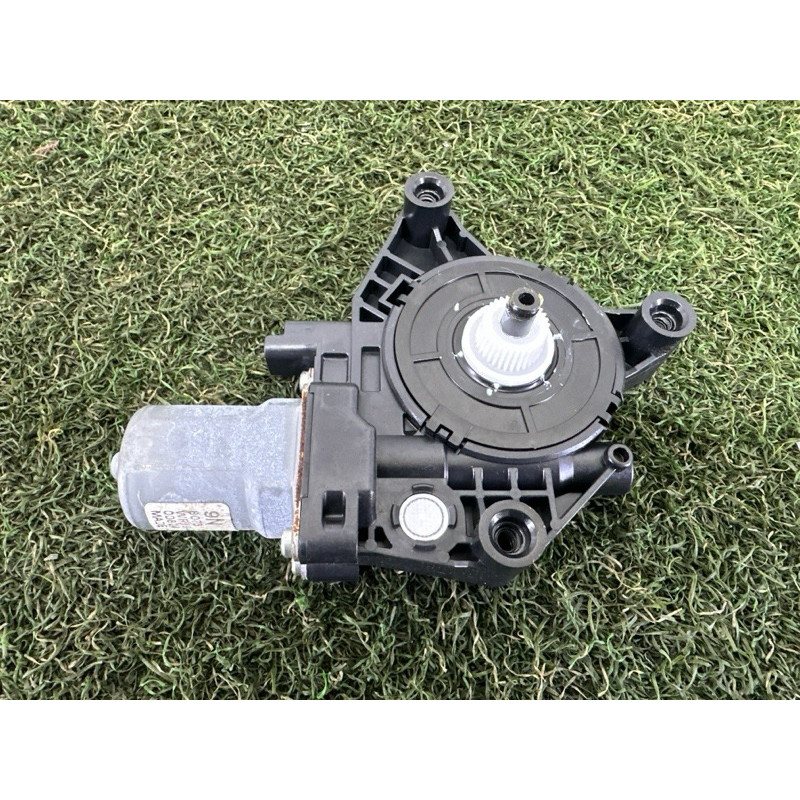 Мотор склопідйомника (електрика) Nissan Rogue T33 2021 2.5 807316RA0A