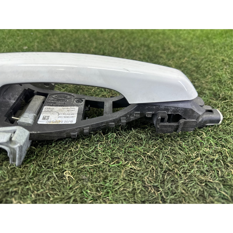 Ручка двери внешняя (кузов и элементы) LAND ROVER Range Rover Evoque L538 2015 2.0 LR061200