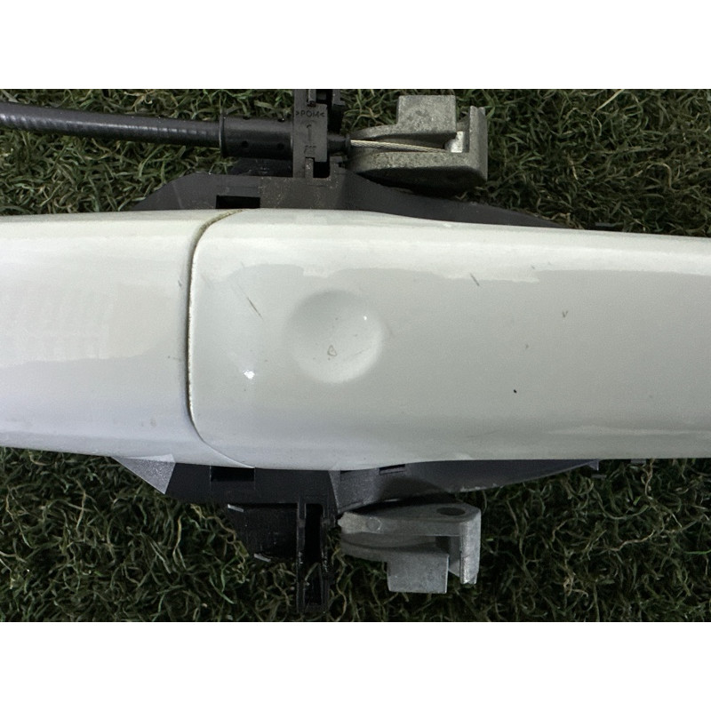 Ручка двери внешняя (кузов и элементы) LAND ROVER Range Rover Evoque L538 2015 2.0 LR061200
