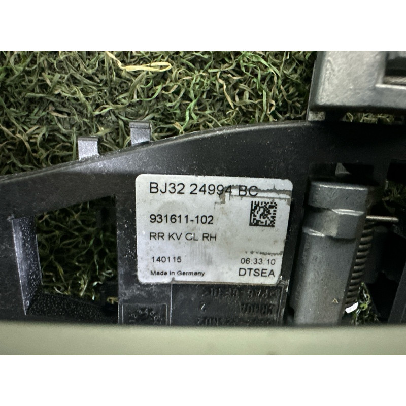 Ручка двери внешняя (кузов и элементы) LAND ROVER Range Rover Evoque L538 2015 2.0 LR061200