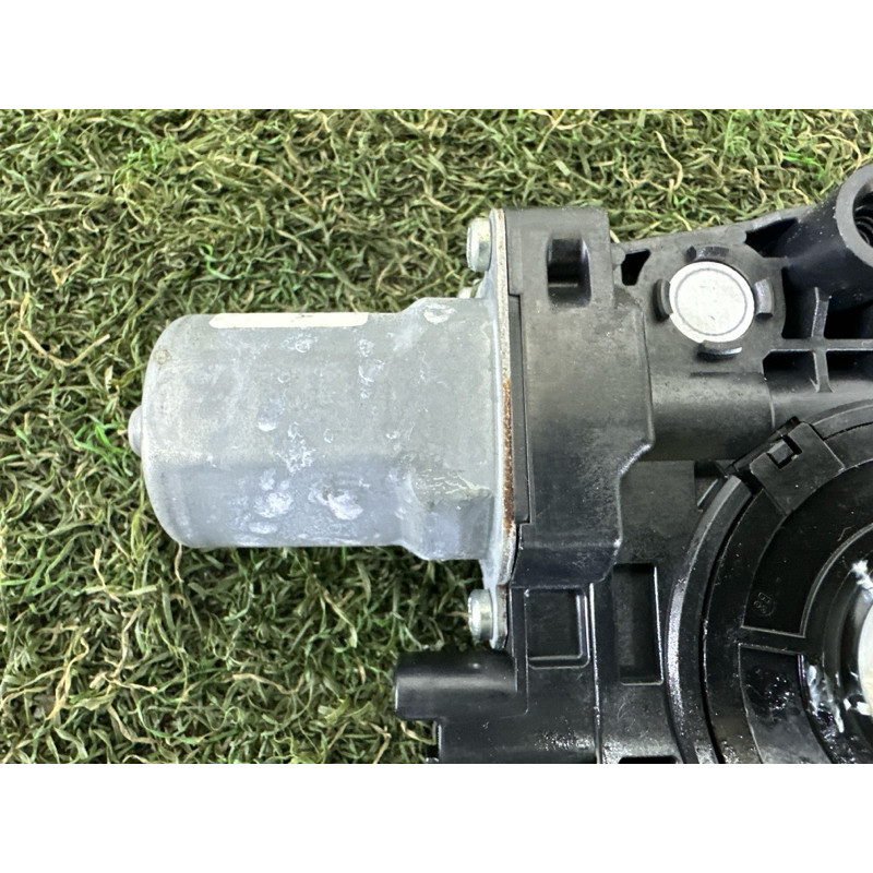 Мотор стеклоподъемника (электрика) Nissan Rogue T33 2021 2.5 807306RA0A
