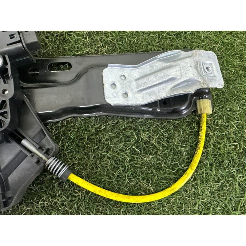 Механизм стеклоподъемника с мотором (кузов и элементы) LAND ROVER Range Rover Evoque L538 2015 2.0 LR046660