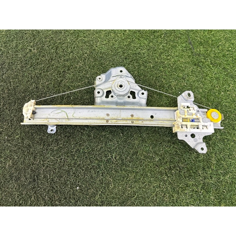 Механизм стеклоподъемника (кузов и элементы) Nissan Rogue T33 2021 2.5 827216RA0A