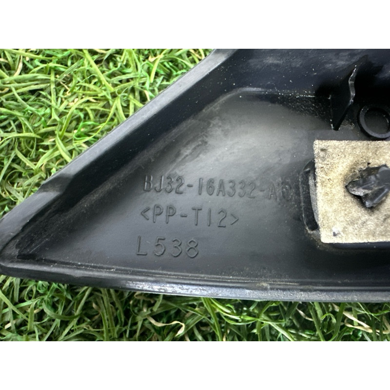 Накладка на крыло (кузов и элементы) LAND ROVER Range Rover Evoque L538 2015 2.0 LR027251