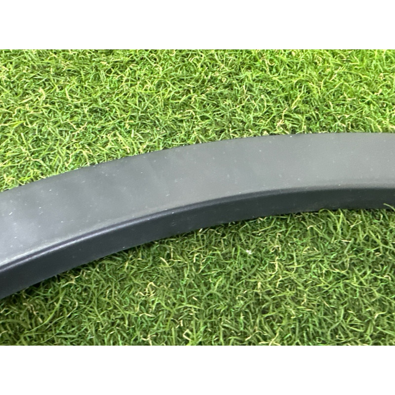 Накладка крила (кузов и элементы) LAND ROVER Discovery Sport L550 2016 2.0 LR061973