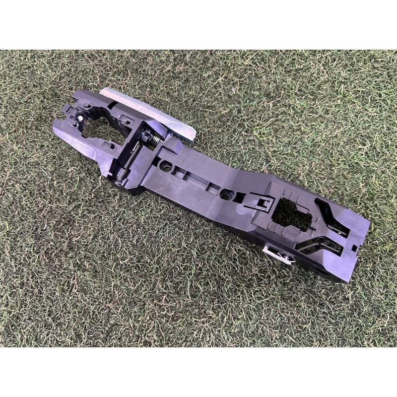 Кронштейн ручки дверей (кузов і елементи) Nissan Rogue T33 2021 2.5 806106RA0A
