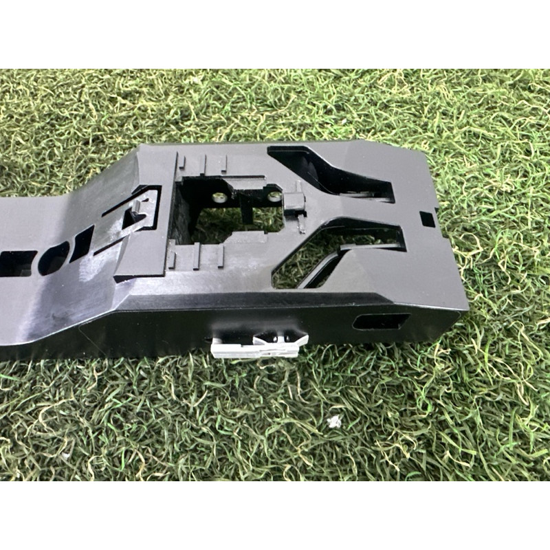 Кронштейн ручки дверей (кузов і елементи) Nissan Rogue T33 2021 2.5 806106RA0A