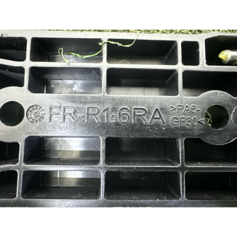 Кронштейн ручки дверей (кузов і елементи) Nissan Rogue T33 2021 2.5 806106RA0A