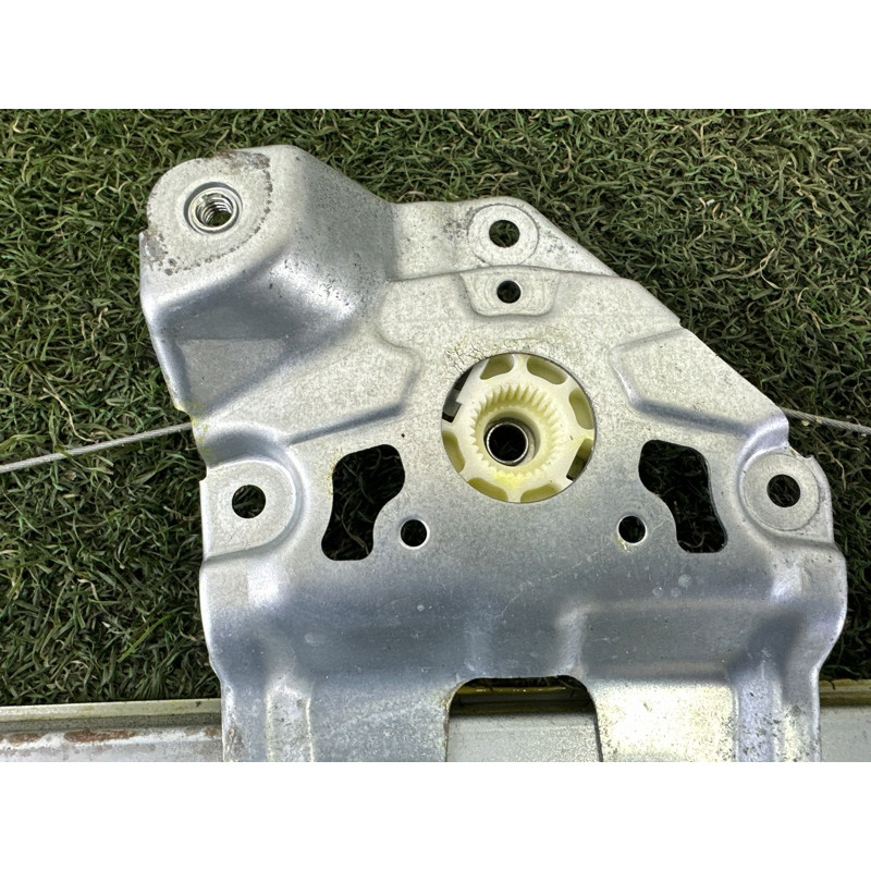 Механизм стеклоподъемника (кузов и элементы) Nissan Rogue T33 2021 2.5 807206RA0A