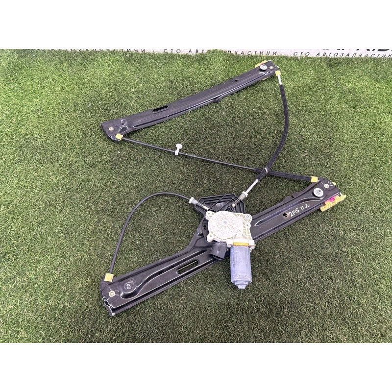 Механизм стеклоподъемника с мотором (кузов и элементы) BMW X5 F15 2015 3.0 51337286483