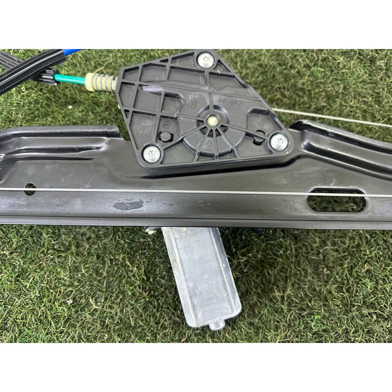 Механізм склопідйомника з мотором (кузов і елементи) BMW X1 F48 2016 2.0 51337434785