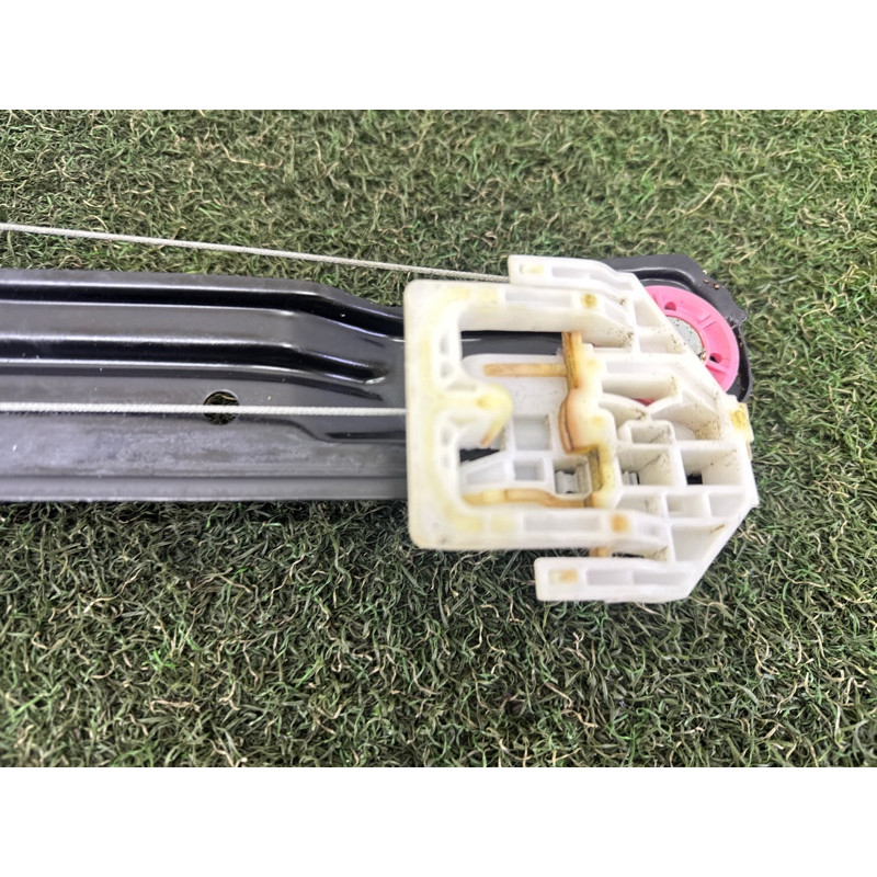 Механізм склопідйомника з мотором (кузов і елементи) BMW X1 F48 2016 2.0 51337434785