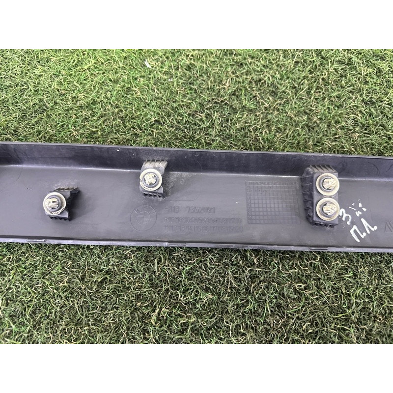 Накладка двері зовнішня (кузов і елементи) BMW X1 F48 2016 2.0 51137352091