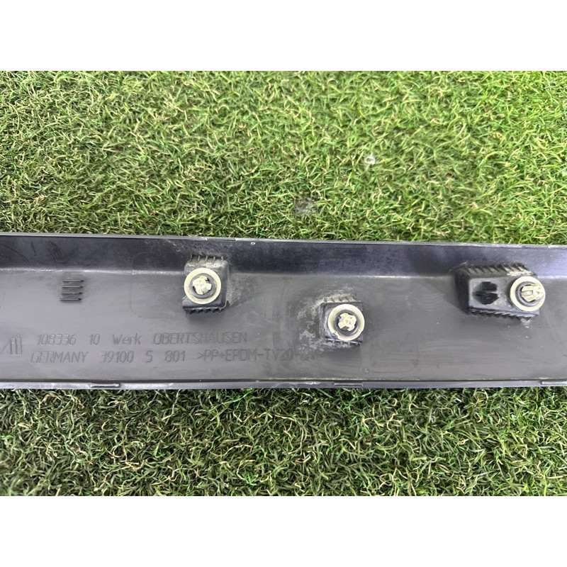 Накладка двері зовнішня (кузов і елементи) BMW X1 F48 2016 2.0 51137352091