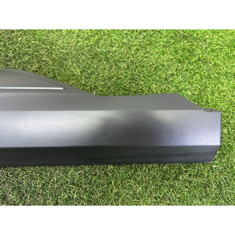 Молдинг двери внешний (кузов и элементы) Nissan Rogue T33 2021 2.5 828716RA0A