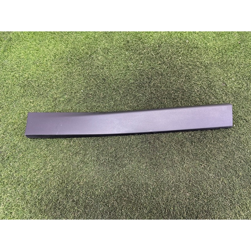 Зовнішній молдинг дверки (кузов і елементи) BMW X1 F48 2018 2.0 51137352094