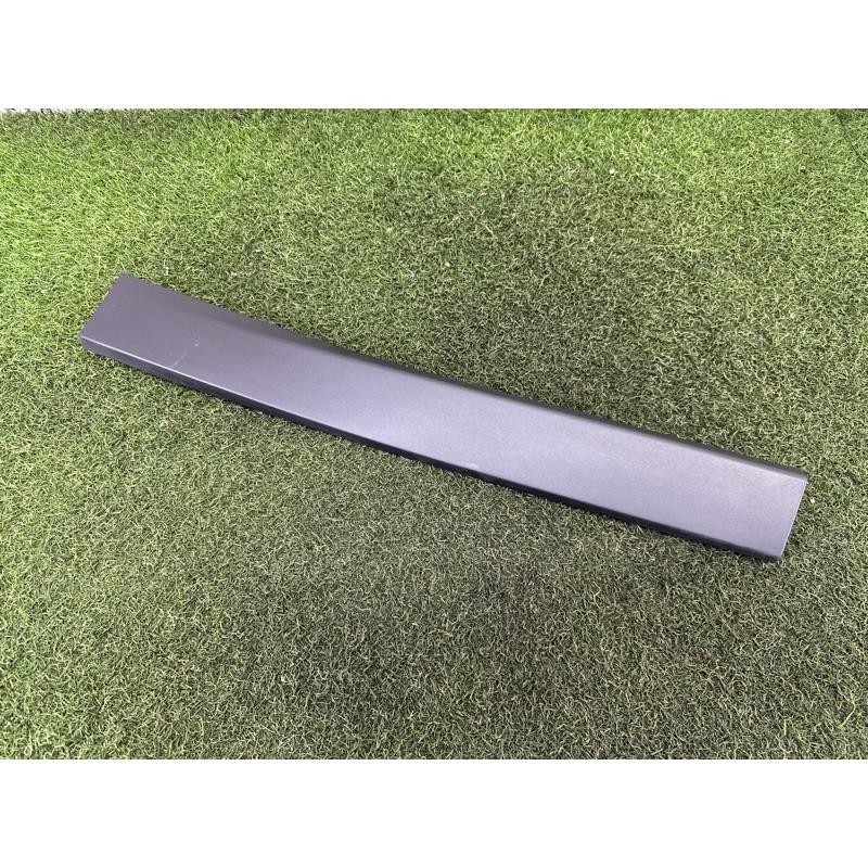 Зовнішній молдинг дверки (кузов і елементи) BMW X1 F48 2018 2.0 51137352094