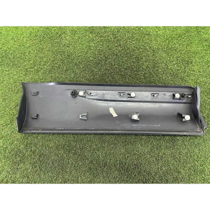 Накладка двери внешняя (кузов и элементы) LAND ROVER Range Rover Evoque L538 2015 2.0 LR053220