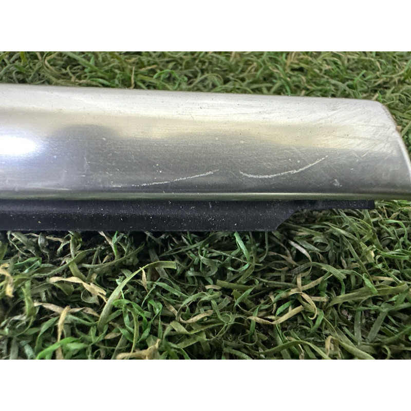 Молдинг скла (кузов і елементи) BMW X1 F48 2016 2.0 51357362233