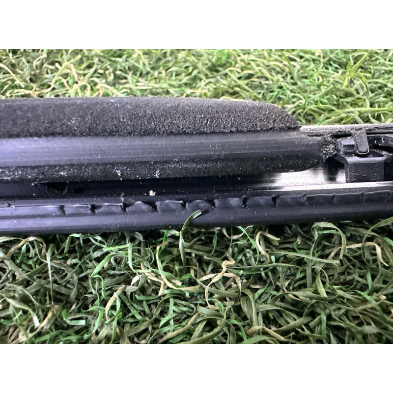 Молдинг стекла (кузов и элементы) Nissan Rogue T33 2021 2.5 828216RA0A