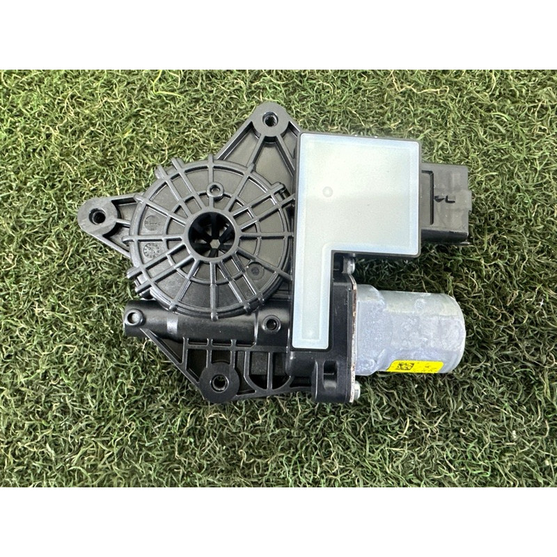 Мотор стеклоподъемника (электрика) Nissan Rogue T33 2021 2.5 807516RA1A