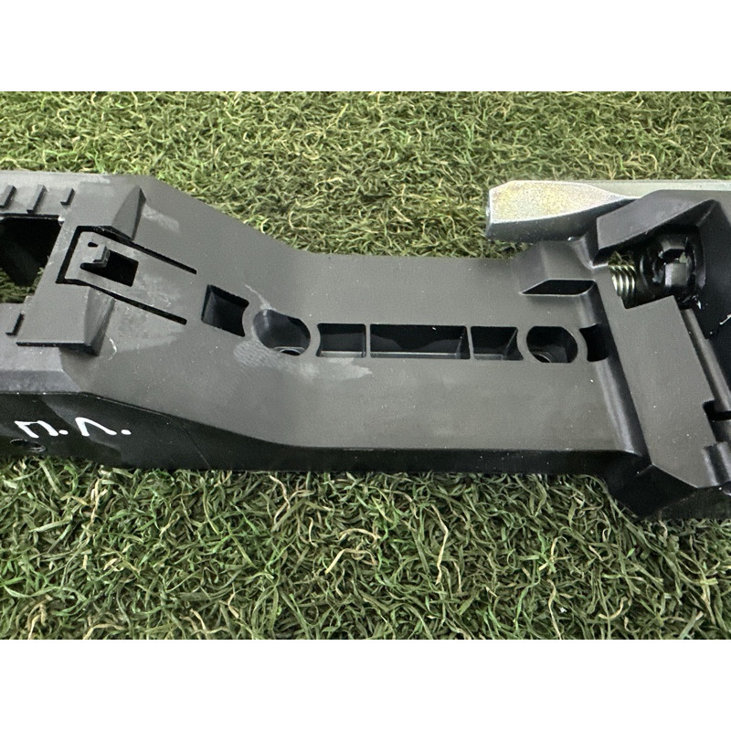 Кронштейн ручки двери (кузов и элементы) Nissan Rogue T33 2021 2.5 806116RA0A