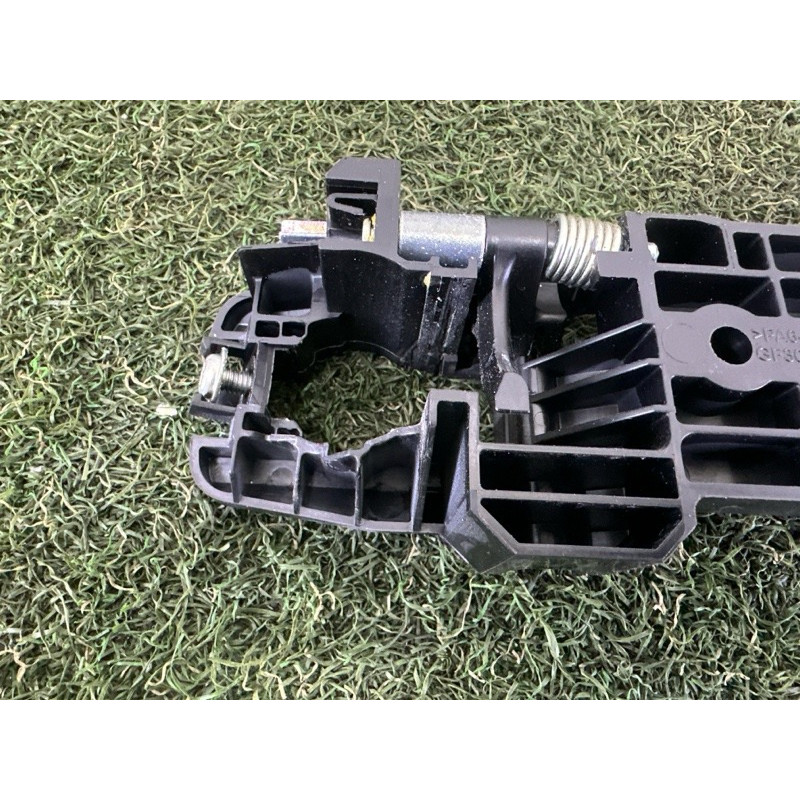 Кронштейн ручки двери (кузов и элементы) Nissan Rogue T33 2021 2.5 806116RA0A