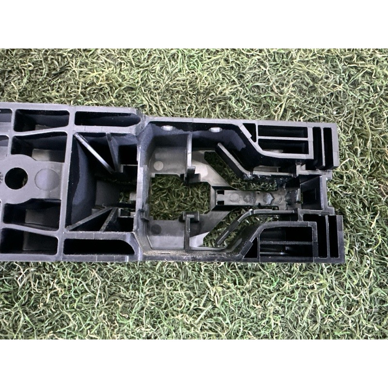 Кронштейн ручки двери (кузов и элементы) Nissan Rogue T33 2021 2.5 806116RA0A