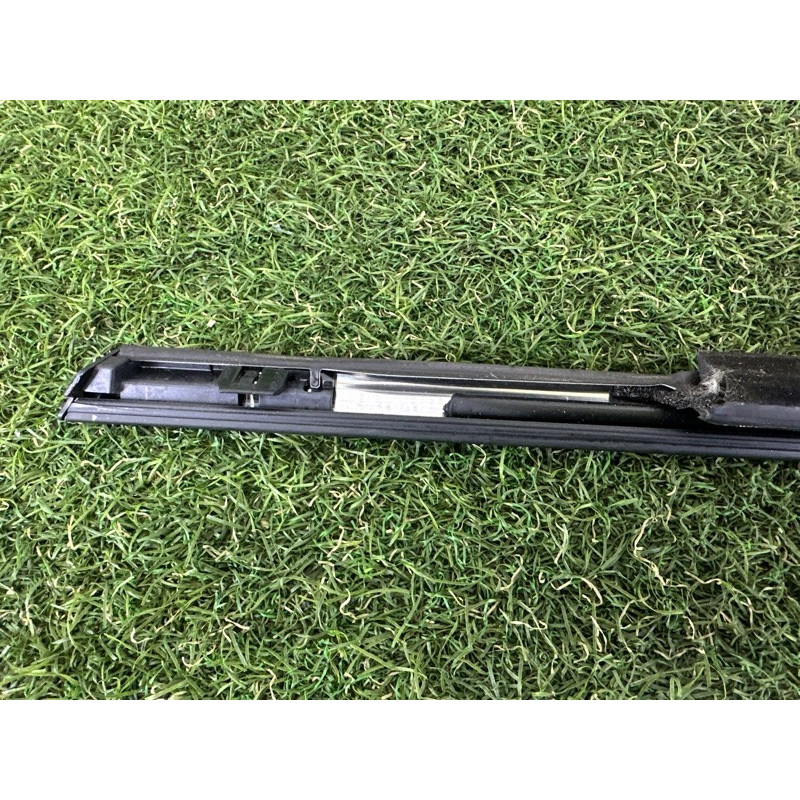 Молдинг скла (кузов і елементи) Nissan Rogue T33 2022 1.5 828216RA0A