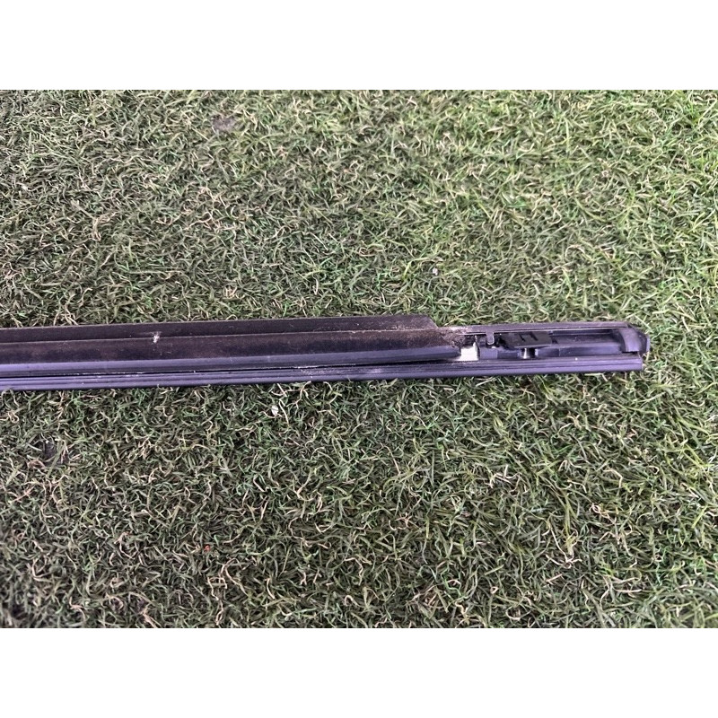 Молдинг скла (кузов і елементи) Nissan Rogue T33 2022 1.5 828216RA0A