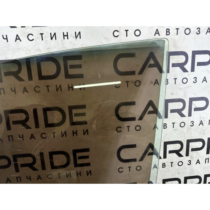 Скло (кузов і елементи) Jeep Grand Cherokee WK2 2015 5.7 HEMi 68068671AC