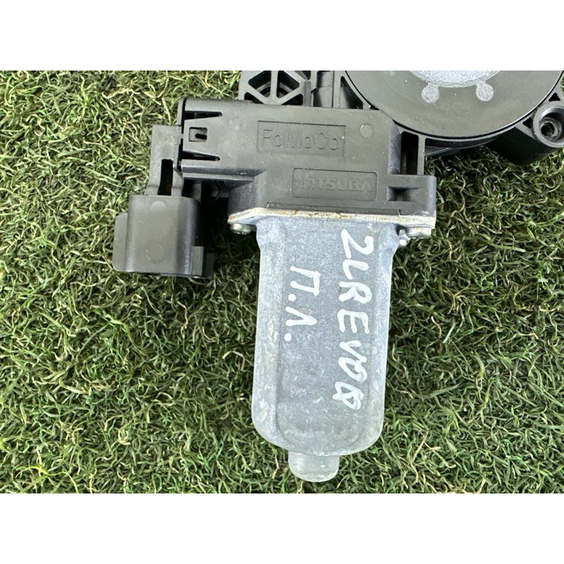 Мотор стеклоподъемника (электрика) LAND ROVER Range Rover Evoque L538 2015 2.0 LR031661