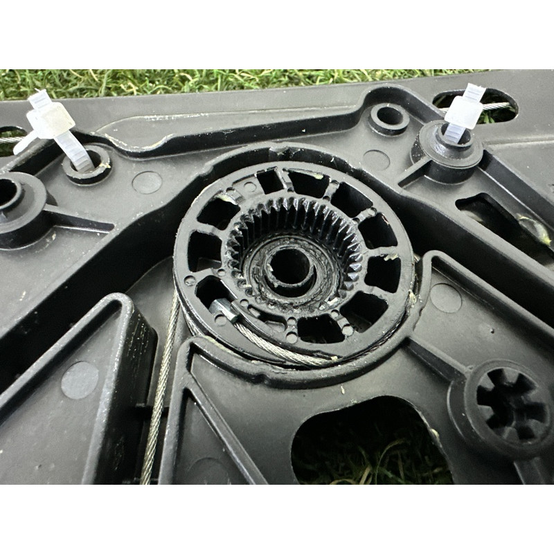 Механізм склопідйомника (кузов и элементы) LAND ROVER Range Rover Evoque L538 2015 2.0 LR046658