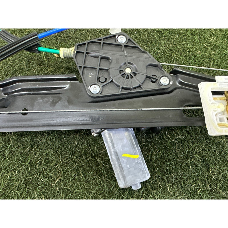 Механізм склопідйомника з мотором (кузов і елементи) BMW X1 F48 2018 2.0 51337434785