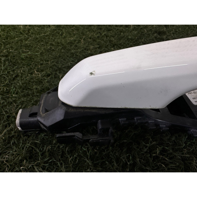 Ручка двери внешняя (кузов и элементы) LAND ROVER Range Rover Evoque L538 2015 2.0 LR061200