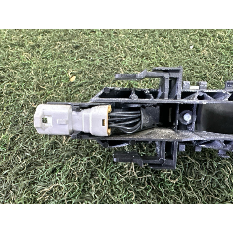 Ручка двери внешняя (кузов и элементы) LAND ROVER Range Rover Evoque L538 2015 2.0 LR061200
