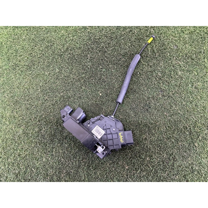 Замок двери (кузов и элементы) LAND ROVER Range Rover Evoque L538 2015 2.0 LR013800